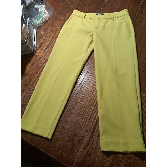 Old Navy Women’s Size 2R Soft Harper Out on a Lime Ankle Pants Flat Front Pocket - Picture 1 of 3